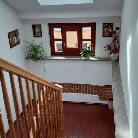T.r.11 Nr 5 Lägenhet